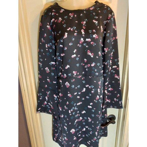 Banana Republic Dress Blue Floral Tie Open Back Bell Sleeves Sz 6 Bust 36 Length - Picture 1 of 9